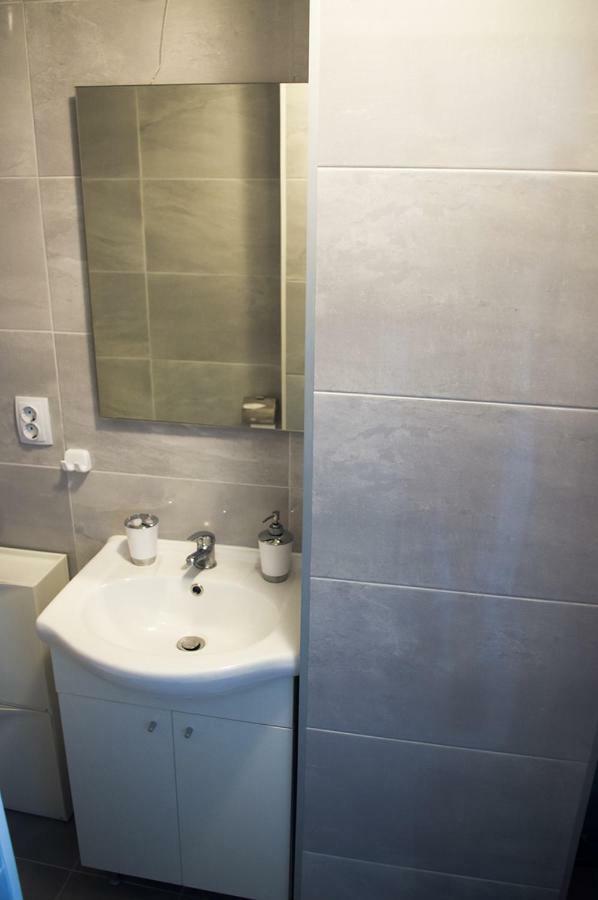 Meridian Apartment , 300M To Bus Terminal, Fast Wifi & Airport Transf Zagabria Esterno foto